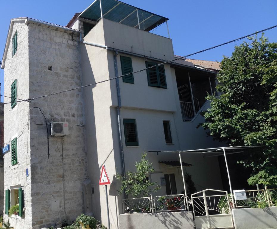 Apartment Marijeta Kaštela מראה חיצוני תמונה